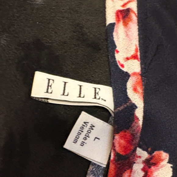 Elle Black and Pink Floral Blouse - Picture 3 of 4
